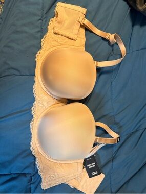 torrid Peach/Blush Strapless Bra with Lace Trim